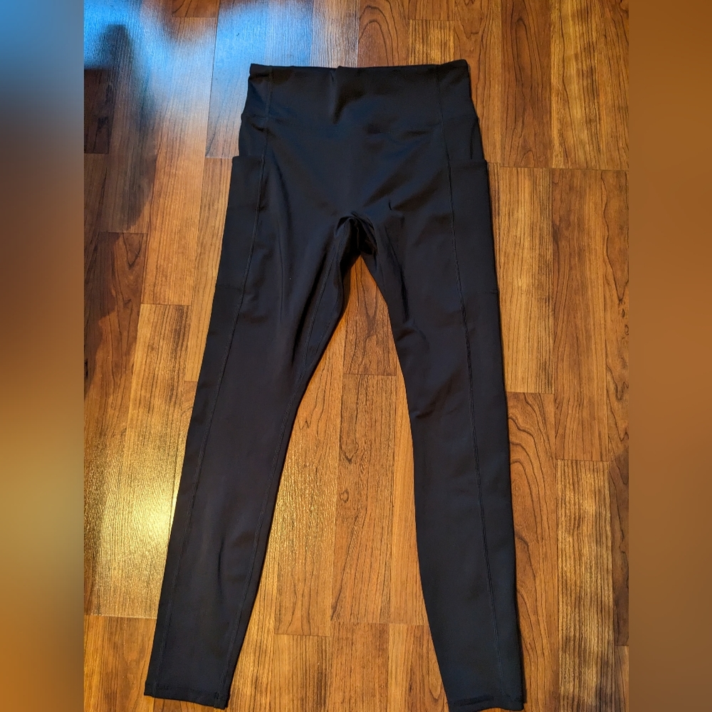 Fabletics Anywhere leggings with pockets